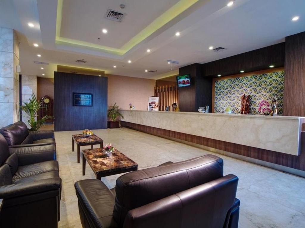 Horison Hotel Pematang Siantar Exterior foto